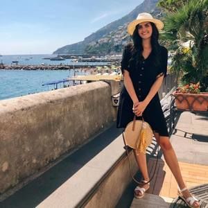 Meet your Posher, Megan